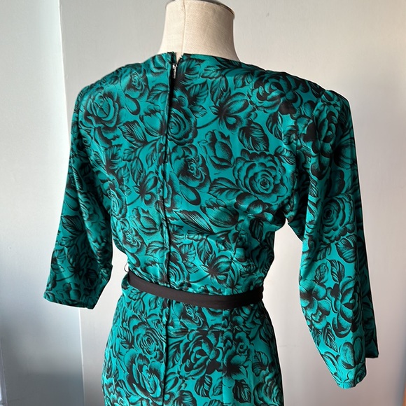 Vintage teal dress with a bold rose print size 6 - Picture 7 of 12